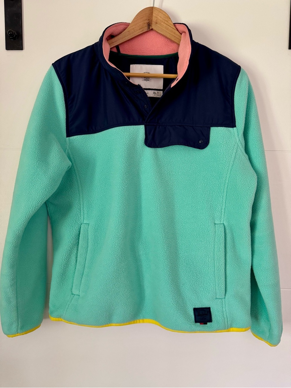 Women’s Herschel Mint Green Pullover Fleece Jacket with Navy Yoke